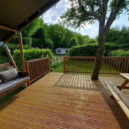Camping Le Pont De Mazerat ****